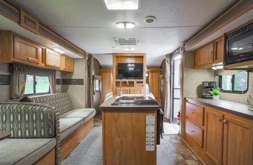 Harrison House | Camper- Relaxing Space After a Day of Hiking