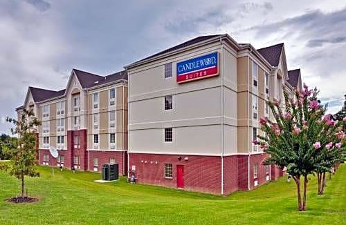Hattiesburg Hotel | Candlewood Suites Hattiesburg, an IHG Hotel