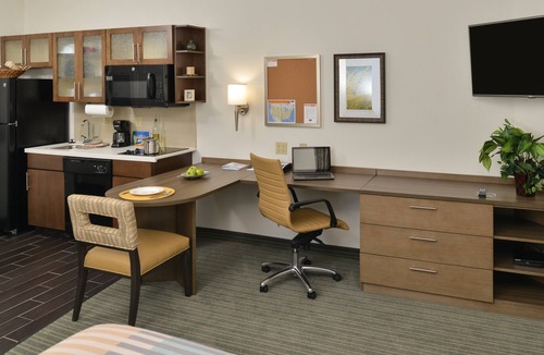 Bayou Cane Hotel | Candlewood Suites Houma by IHG