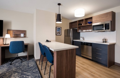 Sulphur Hotel | Candlewood Suites Lake Charles - Sulphur by IHG