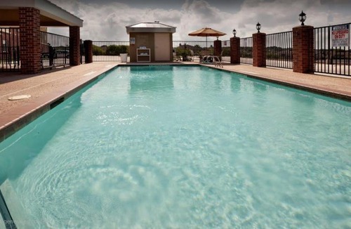 San Antonio Hotel | Candlewood Suites San Antonio NW Near SeaWorld by IHG