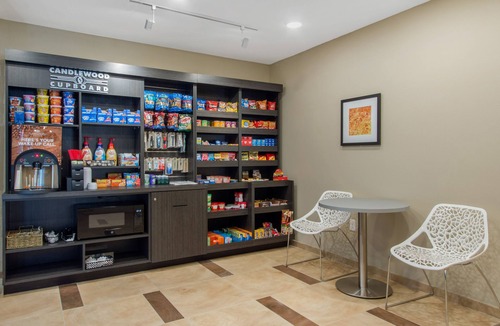 West San Antonio Hotel | Candlewood Suites San Antonio Lackland AFB Area by IHG
