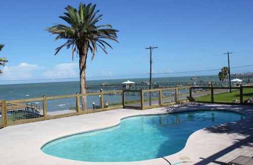 Fulton House | Caprice Cottage | Amazing Views of Aransas Bay!