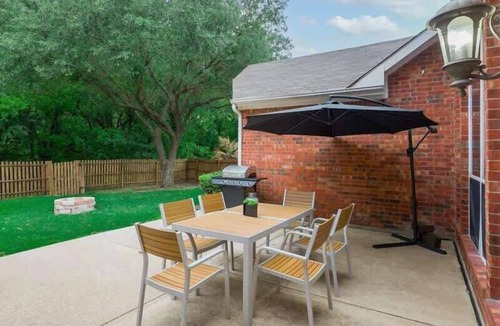 Mesquite House | Captivating 6BR/3B Home with Pool & Fire Pit