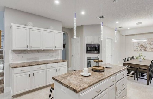 Mesquite Cottage | Captivating 6BR 3B Home With Pool & Fire Pit