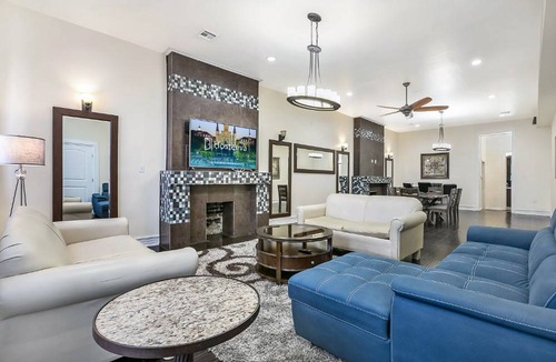 Faubourg Lafayette Apartment | Carondelet Street Luxury Suites
