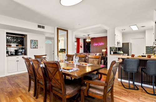 North San Antonio - SAT House | Casa Colibri w/year-round Backyard/Heated Pool/Game Room/Central SA/BMT Grads