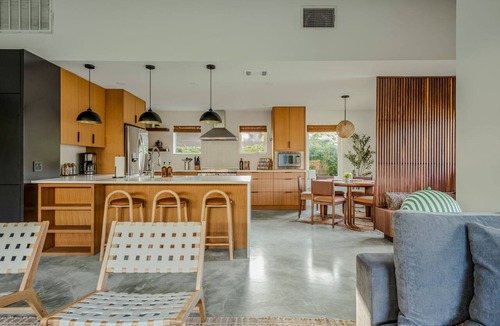 Holly House | Casa Tranquila Pool, Ping Pong, Game Room & More