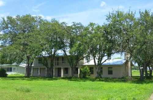 Dinero House | Casual, Country Home with View of Lake Corpus Christi