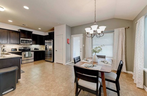 Cedar Park House | Cedar Park Executive Stay