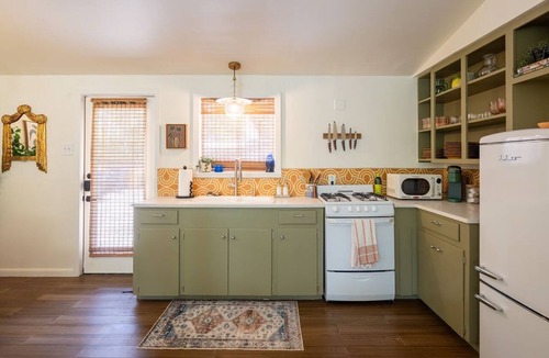 Clarksville House | Central Austin Downtown Bungalow
