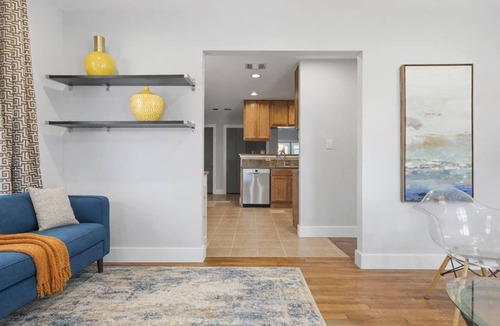 Brentwood House | Central Austin Family Retreat with Southern Charm Near Downtown ❤️