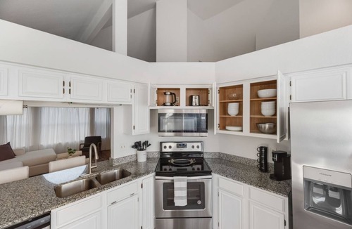 Frisco House | Central Frisco Single Story 3BR Sleep 8 Fully Fenced Backyard