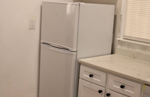 Eastside Promise Neighborhood House | Charming 2-bedroom house in fantastic San Antonio with WiFi, AC