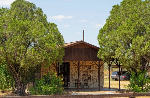 Bexar County House | Charming 2-bedroom Country Cottage beautifully situated on 1.5 acres.