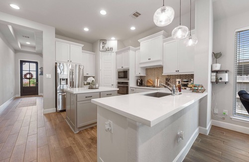 Magnolia House | Charming 3-bd house w/nearby lake access, pickleball court, & outdoor kitchen