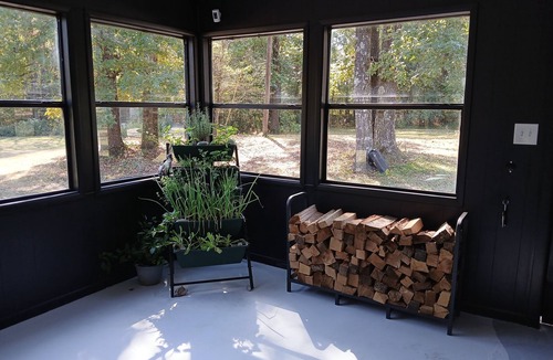 New Boston House | Charming 3-bedroom country house in New Boston. Privacy & relaxation unmatched.