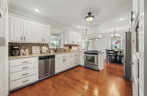 Fort Smith House | Charming 3-bedroom house in tranquil Fort Smith with AC