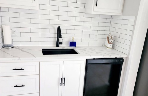 North Shore House | Charming 3-bedroom house with WiFi and AC in enchanting Houston