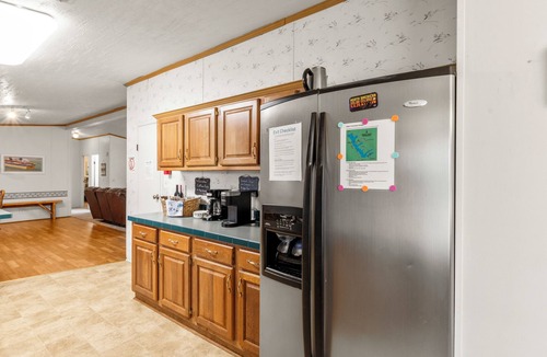 Kemp House | Charming 3-bedroom Lake house Near Cedar Creek