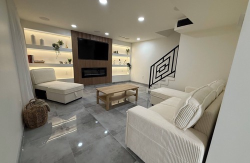 North Dallas House | Charming 3-bedroom townhome with WiFi, AC in delightful Dallas