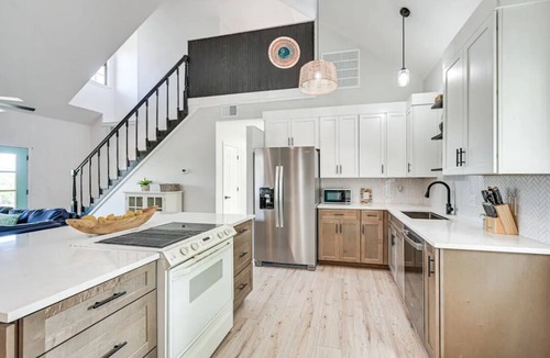Buchanan Dam House | Charming 3-bedroom 3-bathroom house with WiFi, AC in fantastic Buchanan Dam
