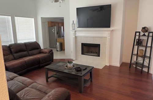 Duncanville House | Charming 3-bedroom house with WiFi, AC in welcoming Duncanville