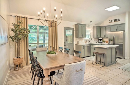 Highlands - Perkins House | Charming Baton Rouge Retreat ~ 3 Mi to LSU!