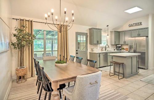 Highlands - Perkins House | Charming Baton Rouge Retreat ~ 3 Mi to LSU!