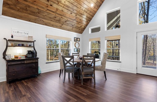 Lockesburg Cabin | Charming cabin, Float On Inn, on the banks of the beautiful Cossatot River.