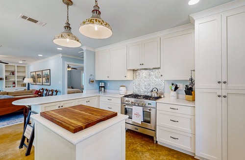 Tylertown Cottage | Charming dairy cottage & spacious grounds, fireplace, outdoor charcoal grill
