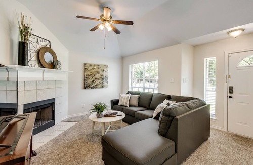 West Dallas House | Charming Home - 15 Min. to Downtown!