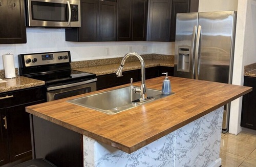 East Downtown Houston House | CHARMING HOME MINS TO HOSPITAL, UOFH, ASTROS, ROCKETS, AIRPORT