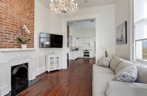 Lower Garden District House | Charming Home w/Jacuzzi/Near Attractions