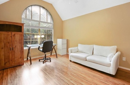 Alden Bridge House | Charming Home with Heated Pool and Spa in The Woodlands