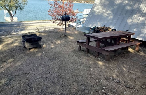 Cisco Cabin | Charming Lakeside Cabin with Fire Pit & Private Dock Near Lake Cisco, Cisco, TX