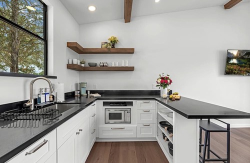 Waller Cabin | Charming Modern Farmhouse Tiny Home Retreat with Goats, Fishing Pond & Pool near Houston, Hempstead Texas
