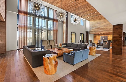 Bee Cave Hotel | Charming Room w/Scenic Rooftop Lounge, Outdoor Pool, & Pet-Friendly