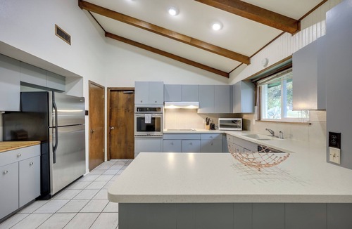 Medical Center District House | Charming San Antonio Abode ~ 10 Mi to River Walk!
