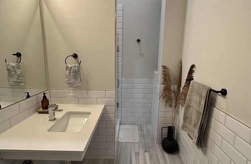 Judkins Park Apartment | Charming Seattle Studio near Lumen Field & T-mobile Park