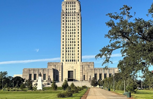 Baton Rouge Condo | Charming Spanish Town Chalet centrally located for Baton Rouge food and fun