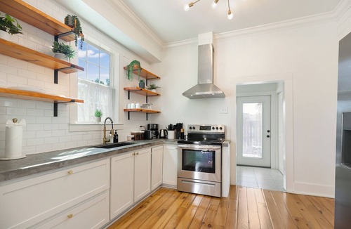 Beauregard Town Historic District Cottage | Charming, updated cottage in Downtown Baton Rouge