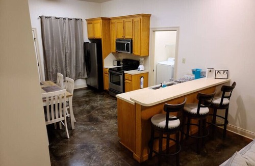 Pine Grove Apartment | Chateau 1, spacious townhouse in Tickfaw, LA