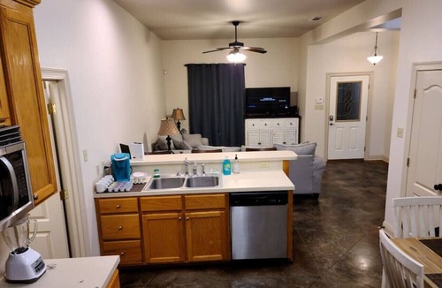 Pine Grove Apartment | Chateau 1, spacious townhouse in Tickfaw, LA