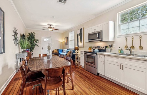 Milan Apartment | Chic Condo w Tranquil Backyard Patio 3br-2ba