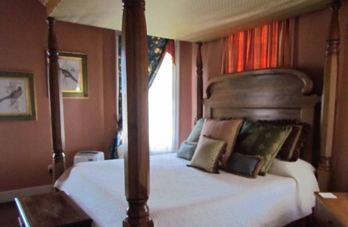 Natchitoches Bed & Breakfast | Claiborne Room at La Maison Louisiane