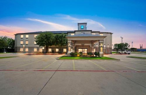 Weatherford Hotel | Clarion Inn & Suites Weatherford South