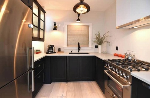 Central Berkeley Apartment | Classic Bright Modern Spacious 1bd/1ba Apartment