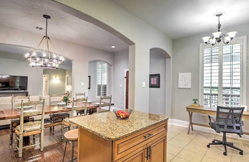 White Rock Hills House | Classic Dallas Home ~ 6 Mi to Downtown!