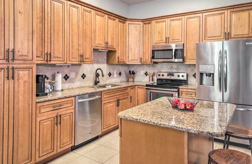 White Rock Hills House | Classic Dallas Home ~ 6 Mi to Downtown!